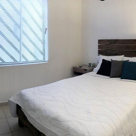 Comfortable And Private House 2 Bedrooms Wifi Parking Free Monterrey Luaran gambar