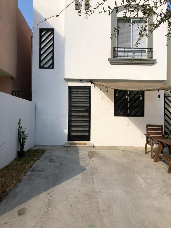 Comfortable And Private House 2 Bedrooms Wifi Parking Free Monterrey Luaran gambar